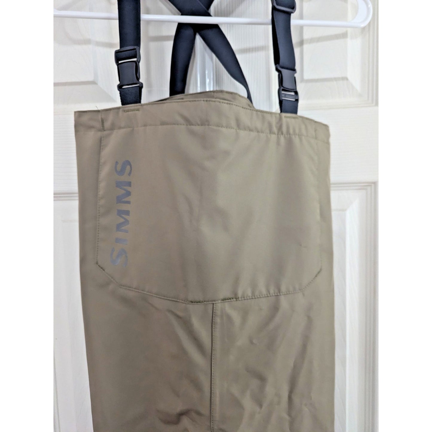 Simms Kid's Tributary Stockingfoot Chest High Fishing Waders Size Small Tan 5/6