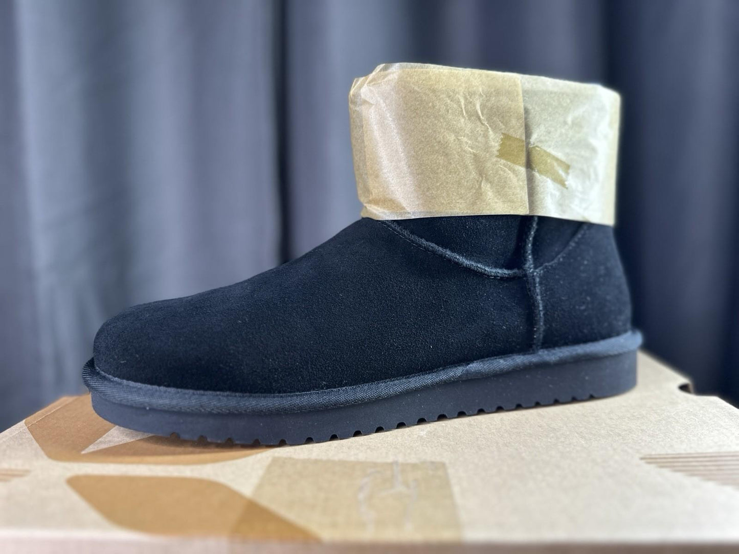 Koolaburra by UGG® Women's 10 Victoria Mini™ Fur-Lined Boot in Black