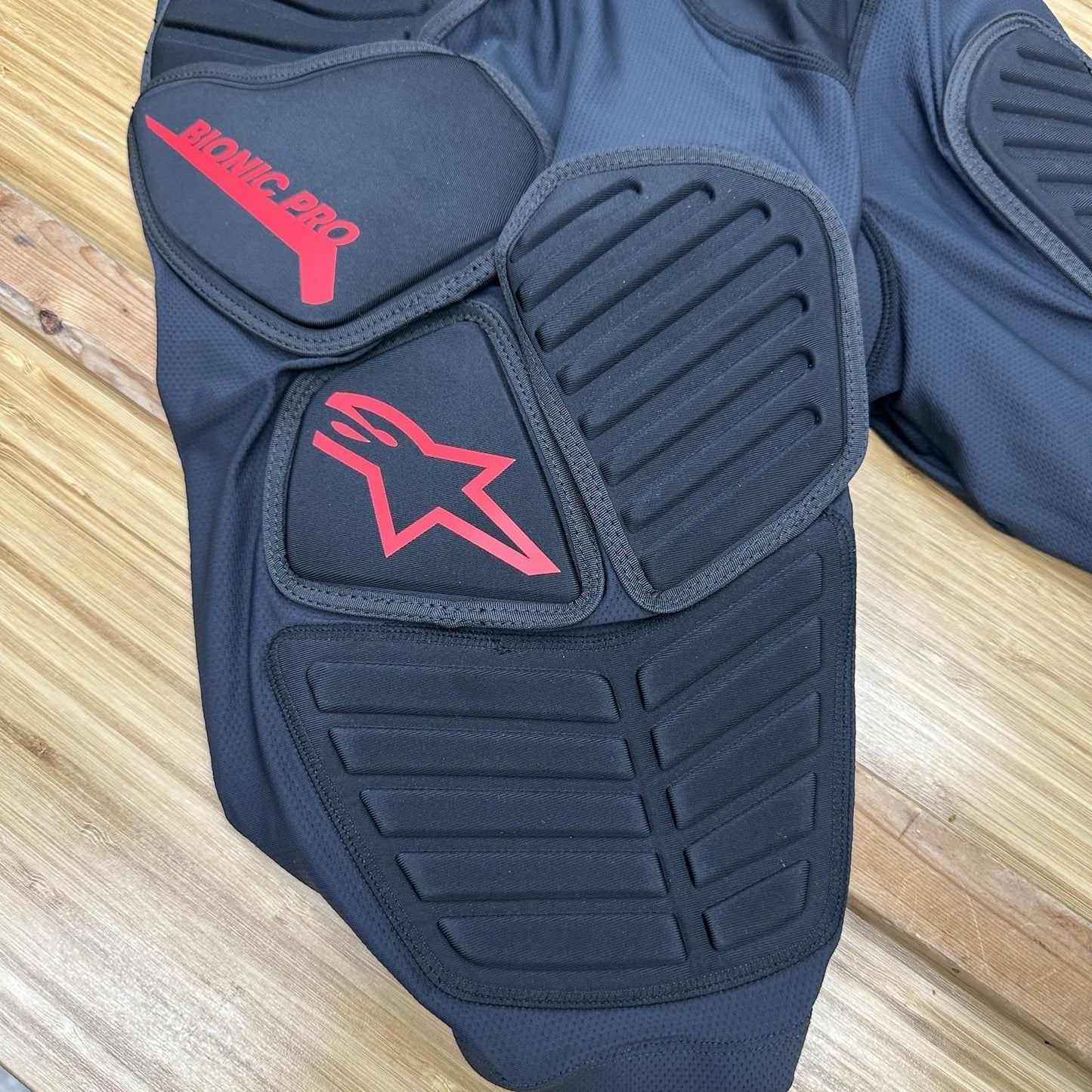 Alpinestars Bionic Pro Protection Shorts Black Red  MX Motocross Off Road - L