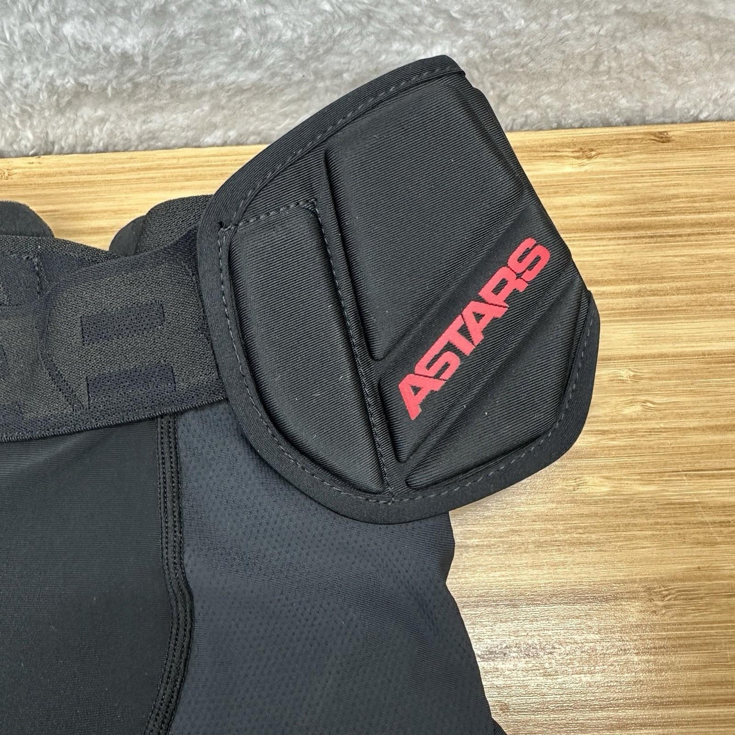 Alpinestars Bionic Pro Protection Shorts Black Red  MX Motocross Off Road - L